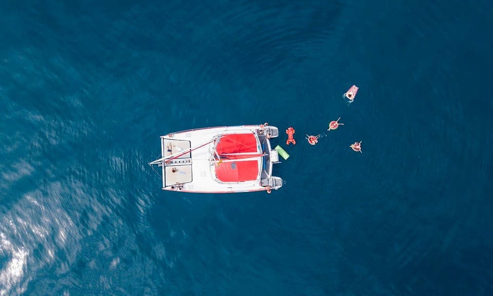 Barcelona: Sunset or Day Catamaran Cruise with Tapa & Drink, Barcelona