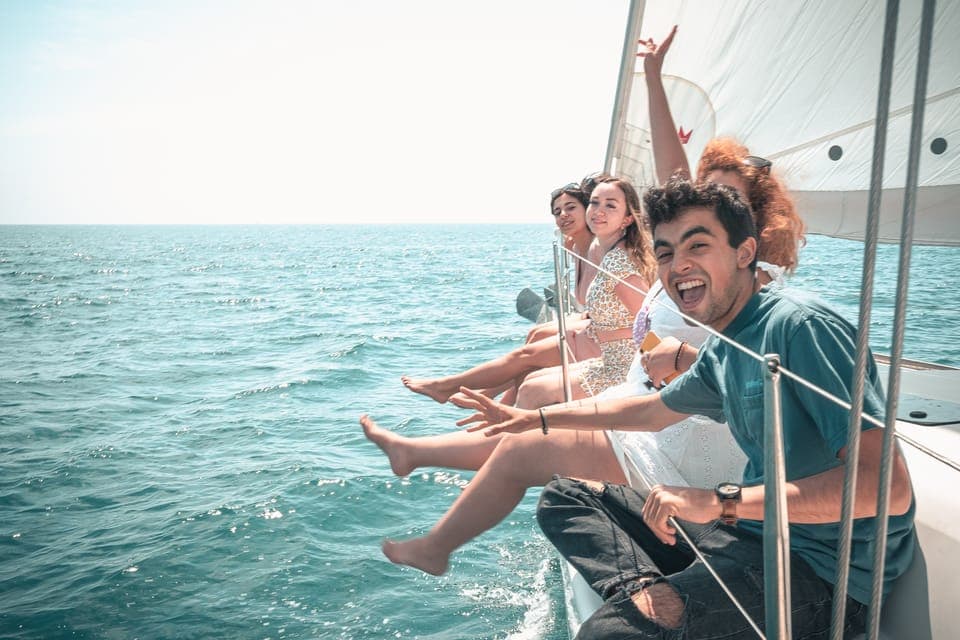 Barcelona: Midday or Sunset Sailing with Open Bar and Snacks, Barcelona
