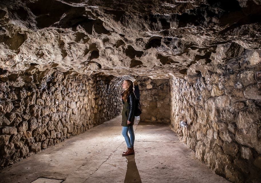 Budapest: Buda Castle Cave Tour, Budapest