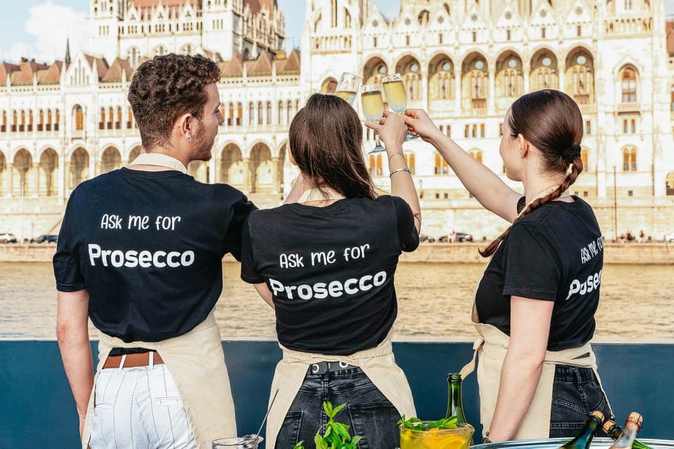 Unlimited Prosecco, Beer, Aperol & Limoncello Spritz Cruise, Budapest
