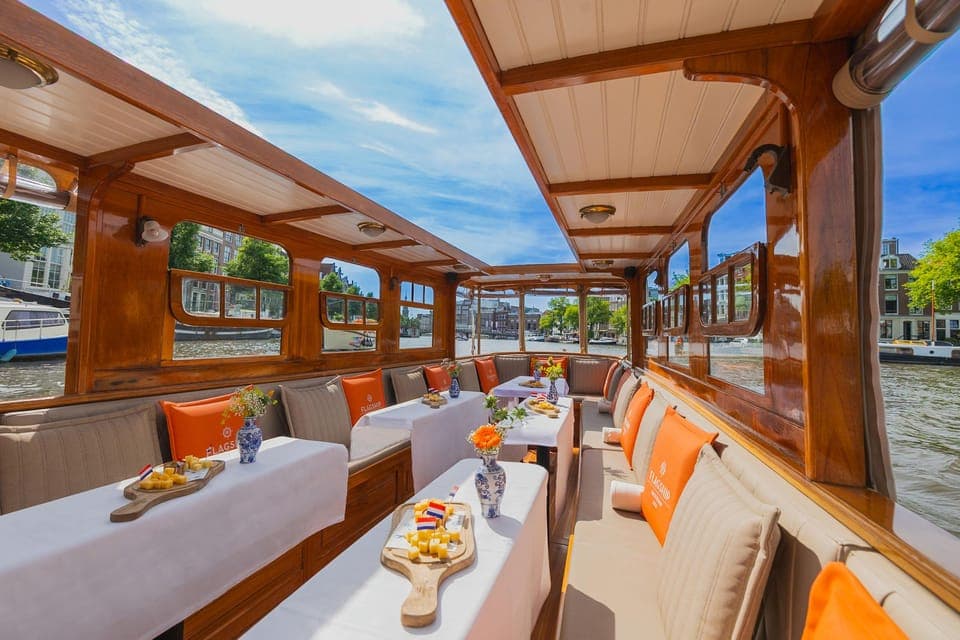 Amsterdam: Saloon Boat Cruise with optional Cheese & Wine, Amsterdam