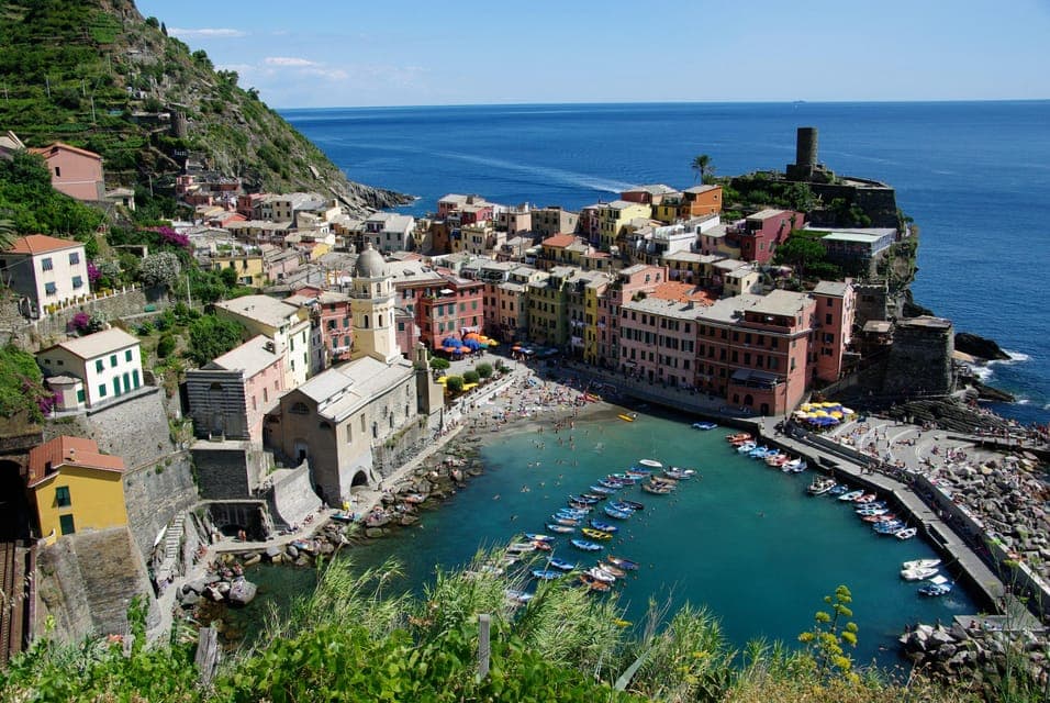 Florence: Cinque Terre Day Trip with Optional Hiking or Pisa, Florence
