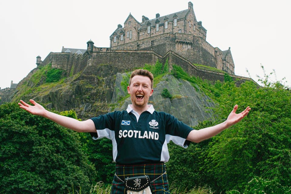 Edinburgh: Edinburgh Castle Tickets & Tour with Kilted Guide, Edinburgh