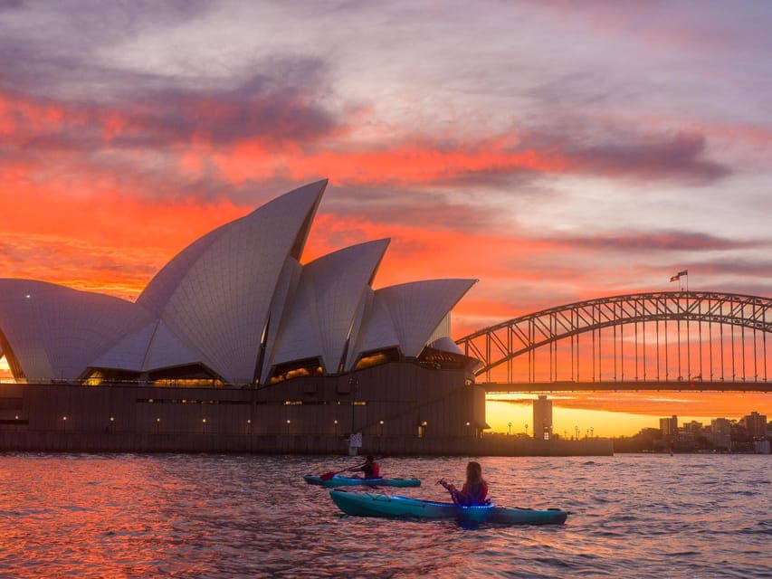 Sydney: Harbour Sunrise Kayak Tour, Sydney