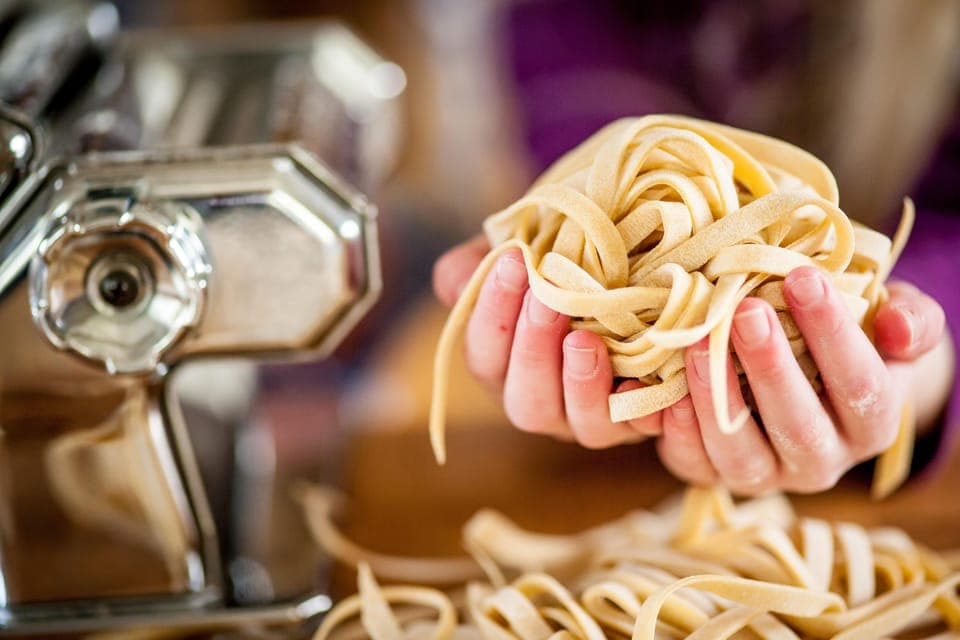 Florence: Pasta Cooking Class with Unlimited Wine, Florence