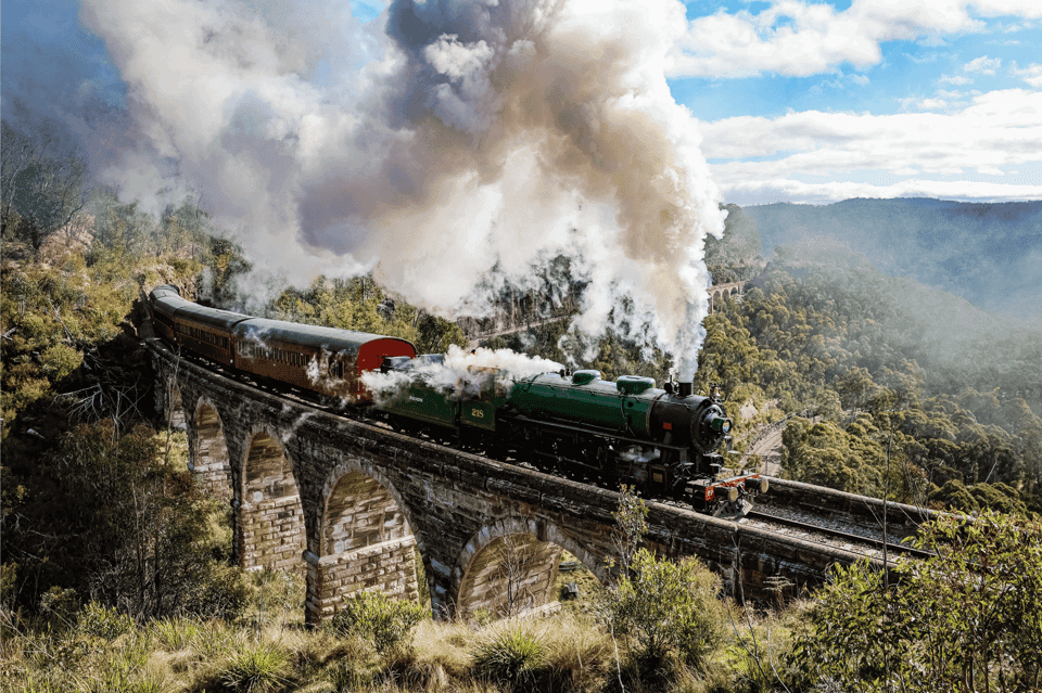 Blue Mountains Steam Train Tour + 3 Sisters & Scenic World, Sydney