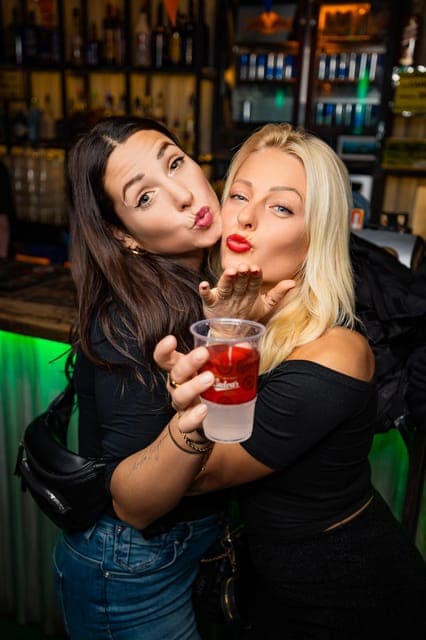 Prague: Pub Crawl with Unlimited Drinks & 5-floor Club Entry, Prague