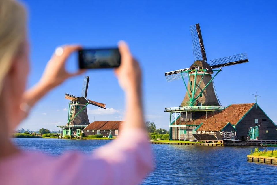 From Amsterdam: Zaanse Schans, Volendam & Marken Guided Tour, Amsterdam