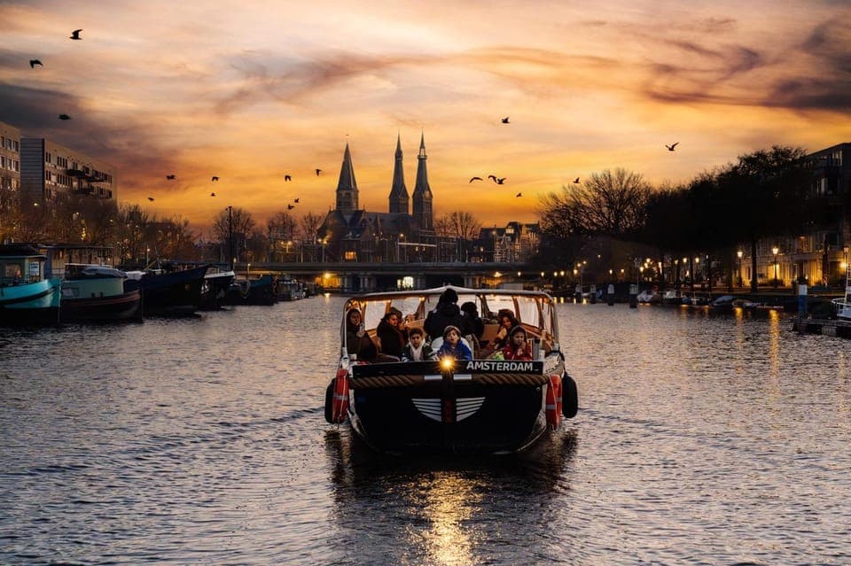 Amsterdam Evening (Sunset) Canal Cruise w/ optional drinks, Amsterdam