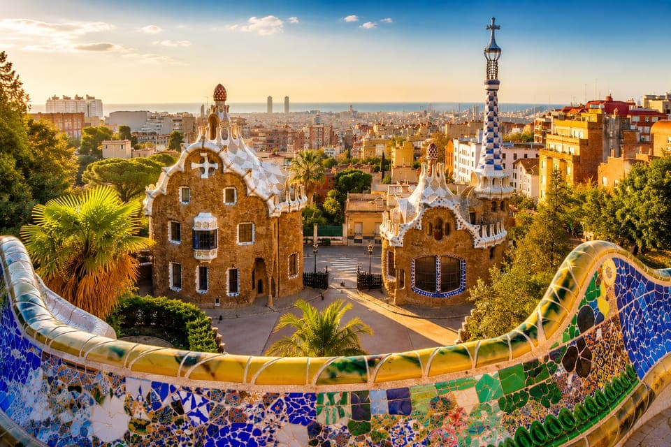 Barcelona: Park Guell Guided Tour with Skip The Line Entry, Barcelona