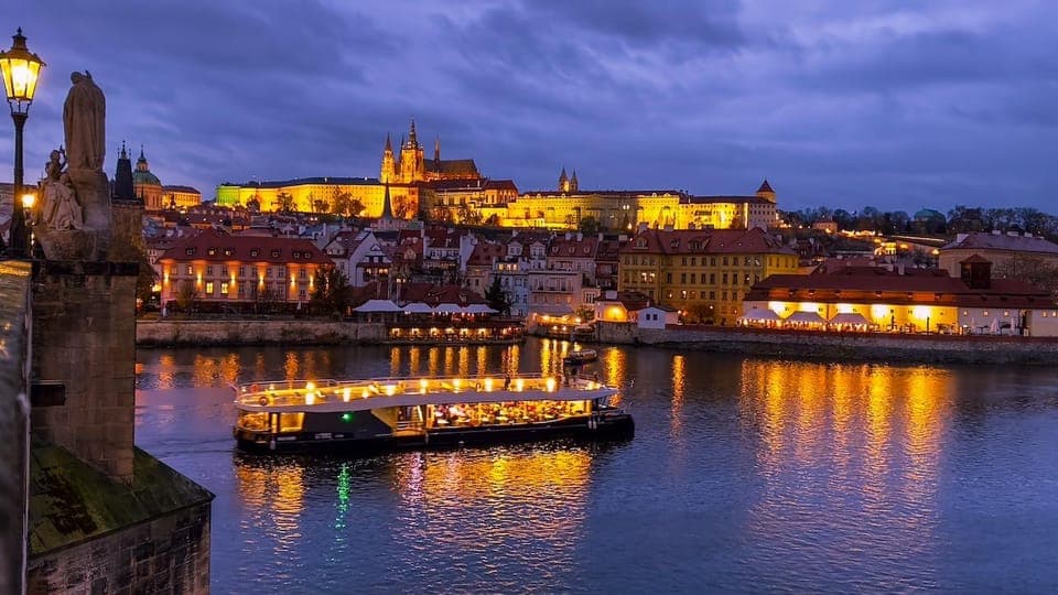 Prague: 50-Minute Sightseeing Evening Cruise, Prague